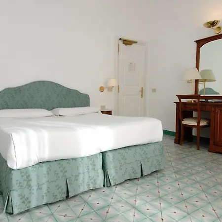 酒店 卢纳康文特酒店