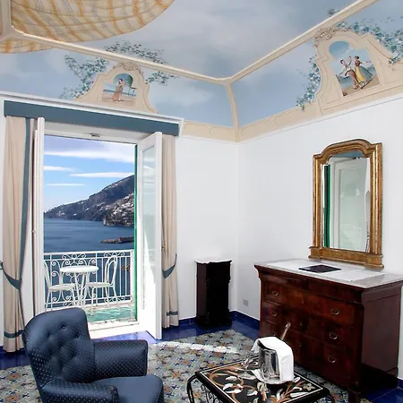 卢纳康文特酒店 4*