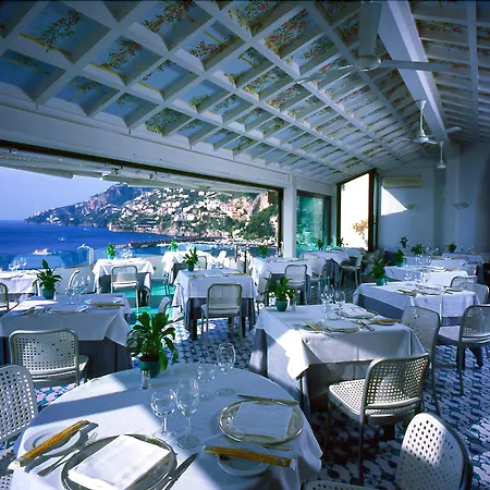 卢纳康文特酒店 4*