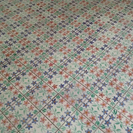 卢纳康文特酒店 4*