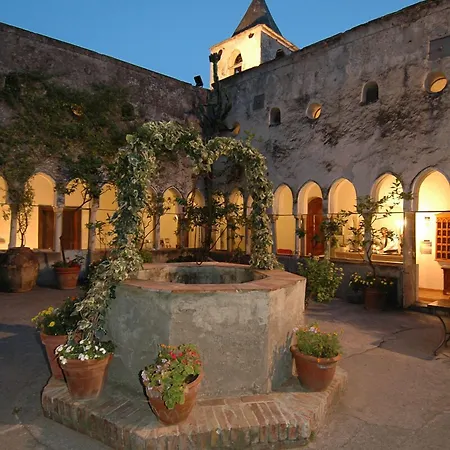 Luna Convento Hotel